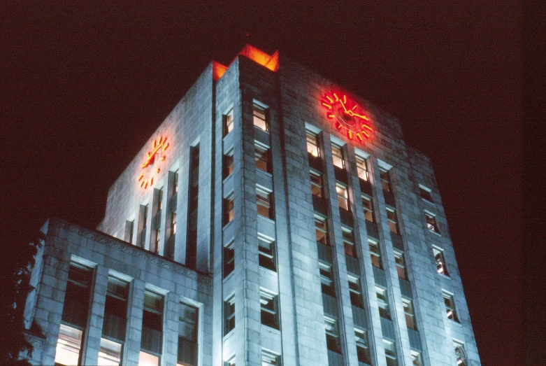 a large building that has many lights on it