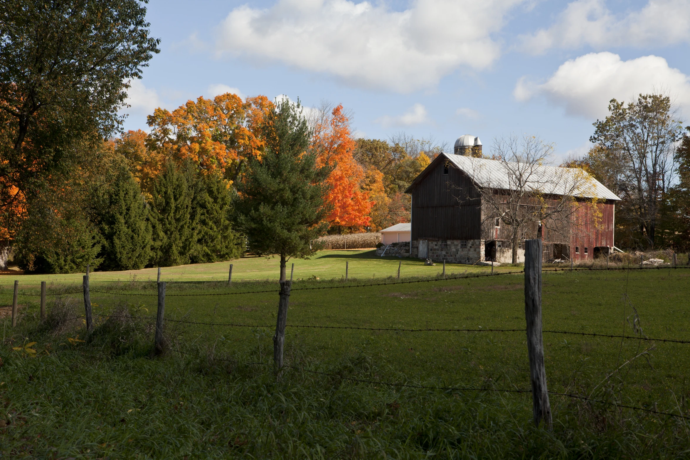 this is an old barn in a field