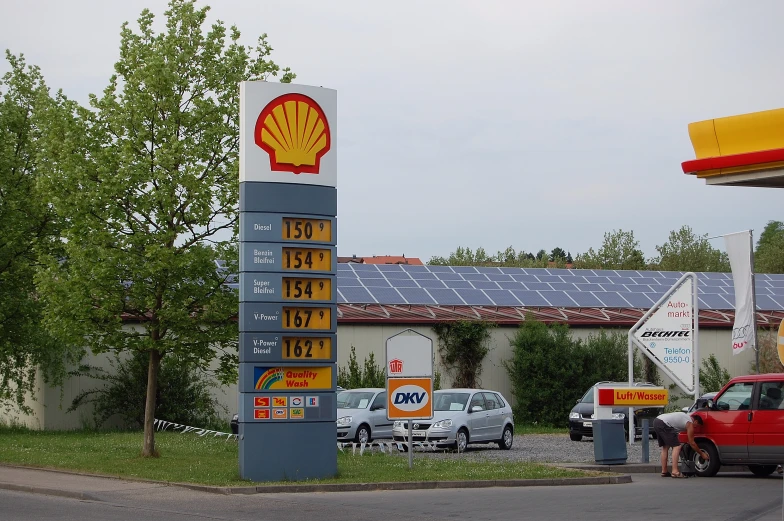 the shell gas station is located in the small town