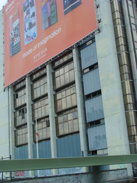 a building is on the side of the road