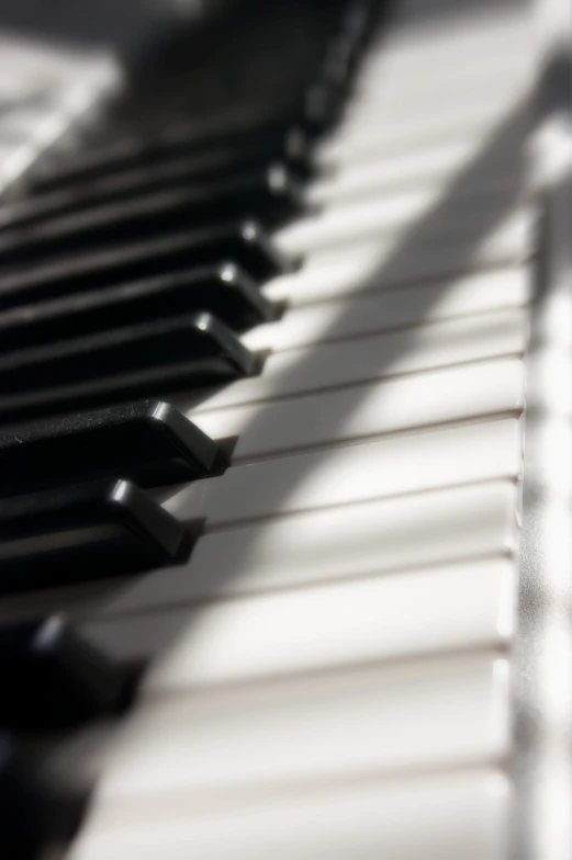 an electronic keyboard with multiple keys on top