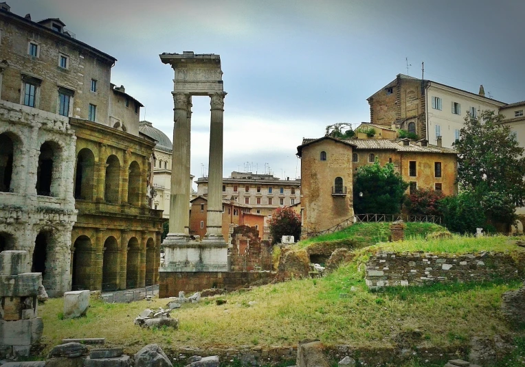 the ruins of old buildings are seen here