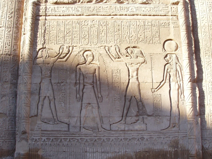 the basken and reliefss in the temple are carved with decorative art