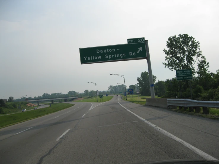 a sign showing the direction to daylight and yellow springs rd