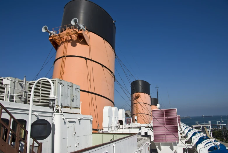 view of the top of a ship and it's rooftops