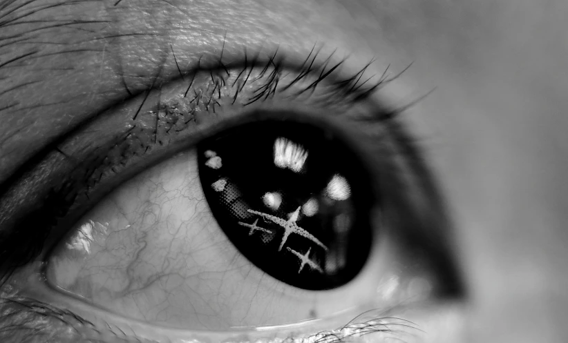 close up pograph of the reflection in a human eye