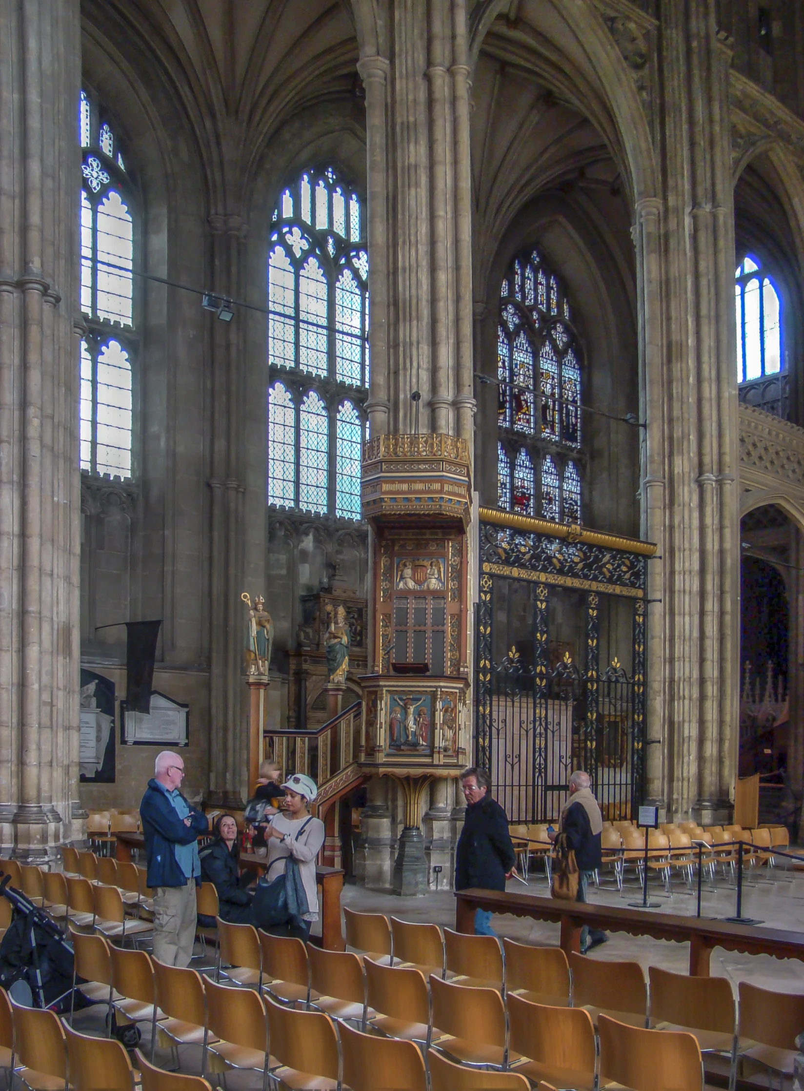 an empty building with a huge alter in the center