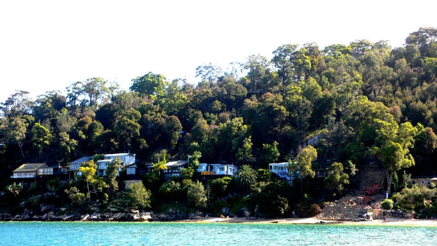 many houses on the hill near the water