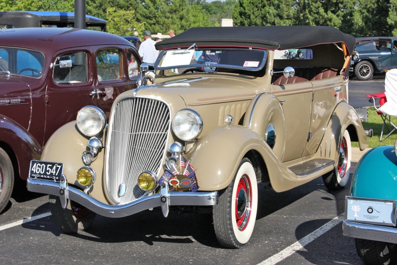 a car that is sitting in the lot