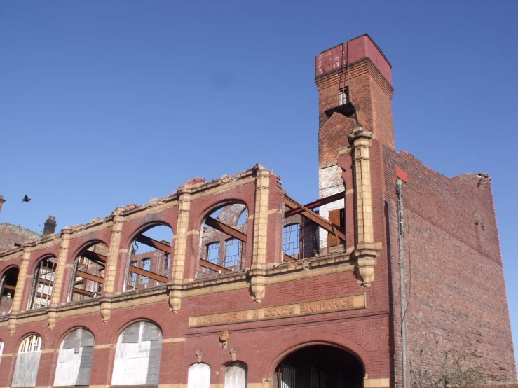 an old building is shown with the front of it