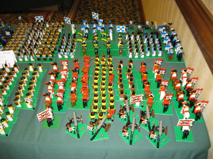 a table full of toy soldiers standing on it
