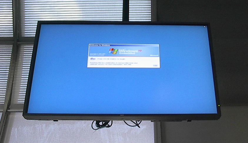 the screen on the computer is displaying the windows operating