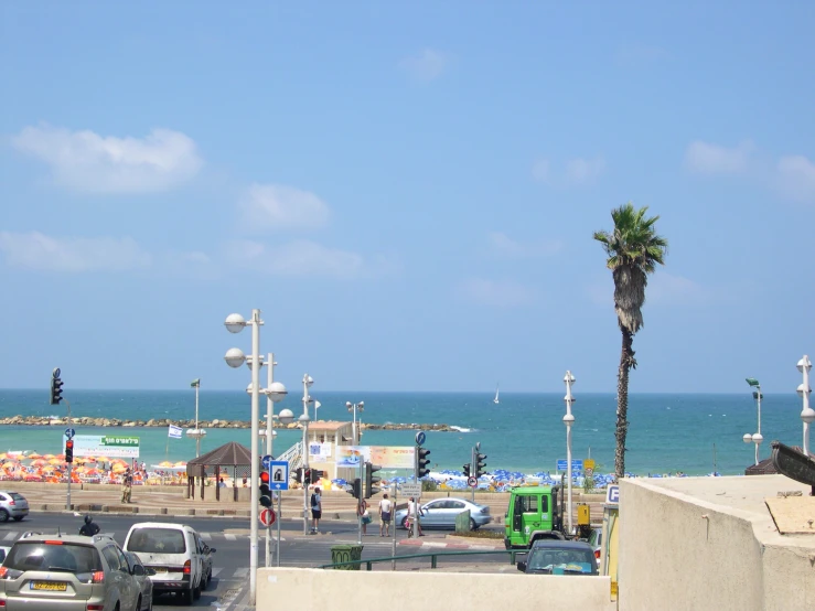 the beach and water is filled with traffic