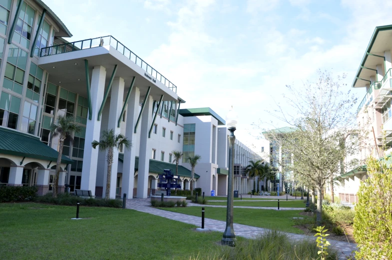 a view of the front of an apartment building