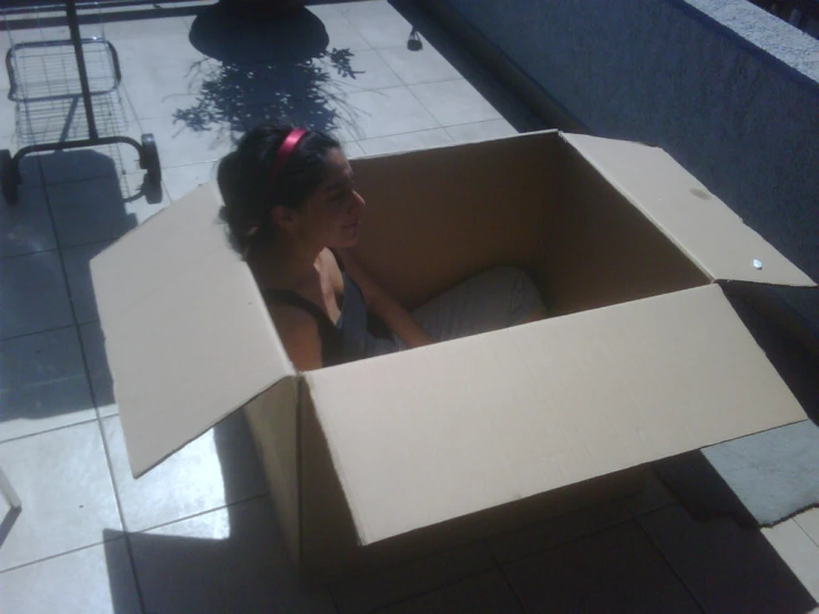 the  is posing in the box