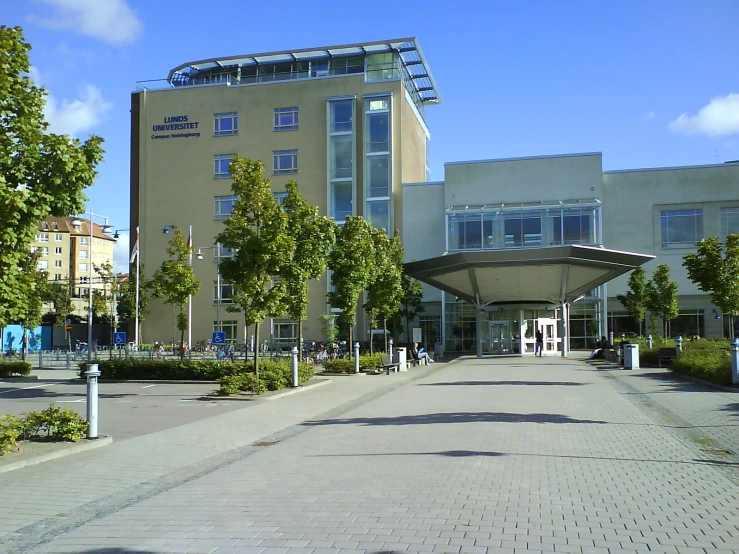 a po of the front entrance to the medical building