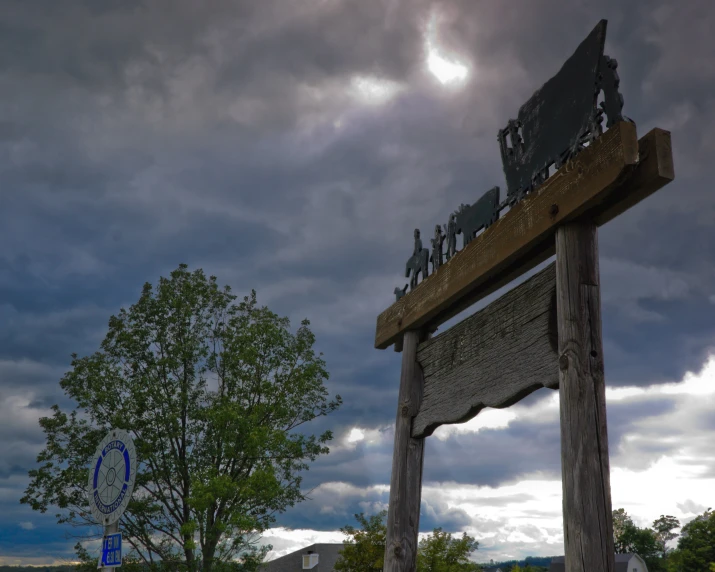 a statue made to look like some kind of wooden structure