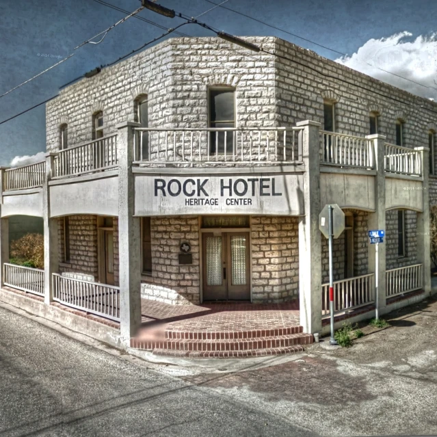 a picture of a brick el building in rural western arizona