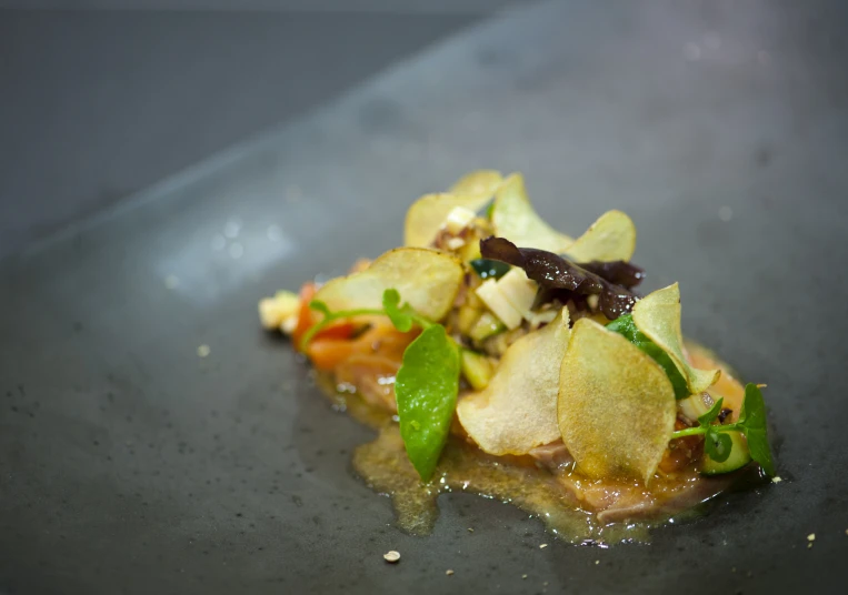 a plate is shown with some vegetables on it