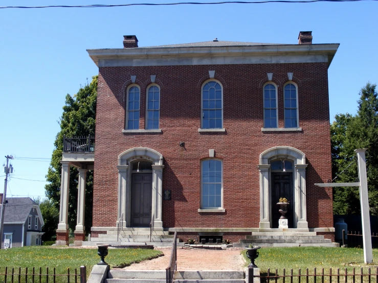 a very large brick building with many windows