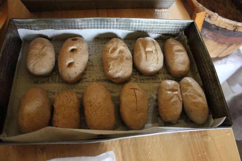 several types of bagels that have been baked into buns