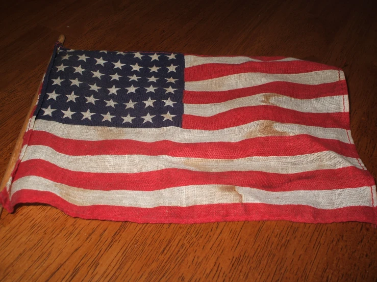 the flag was made of cloth and thread