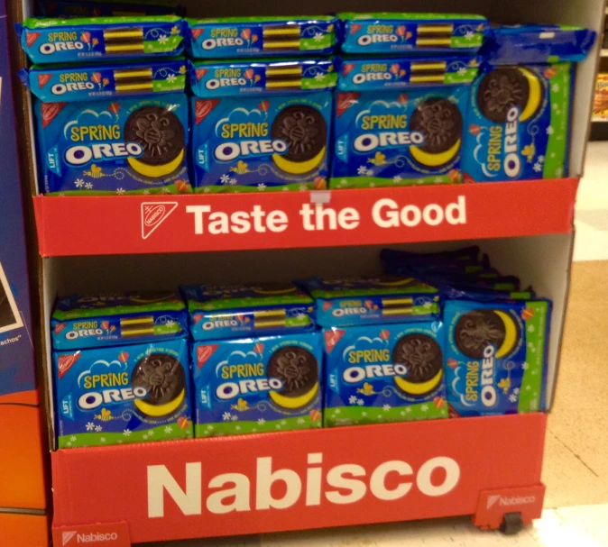 a display with cookies and oreo cookies on it