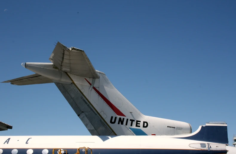 the tail end of a plane from below