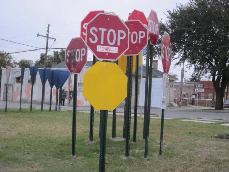 stop signs and street signs all in the same pattern