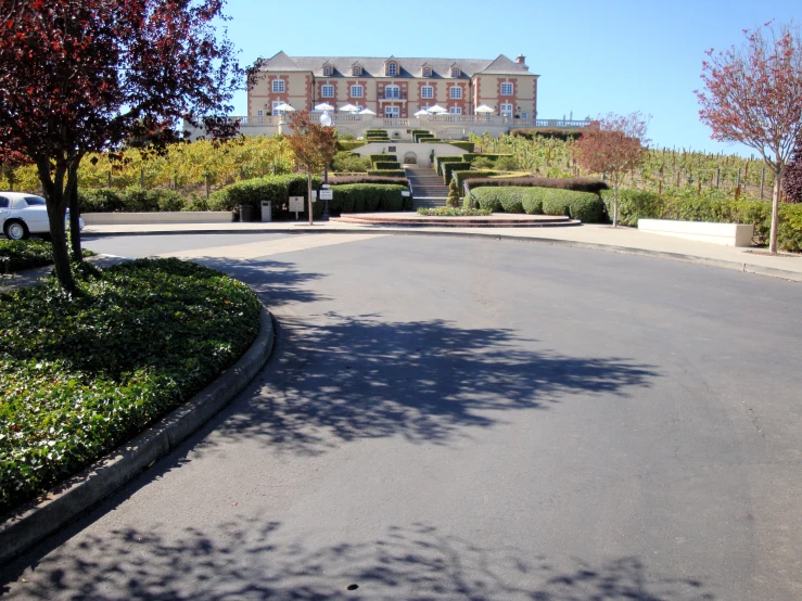 an empty city street near a building