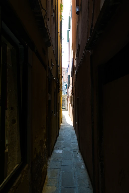 there are many narrow alleyways going in and out