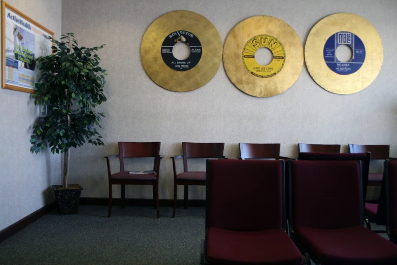 this is a po of waiting room with chairs