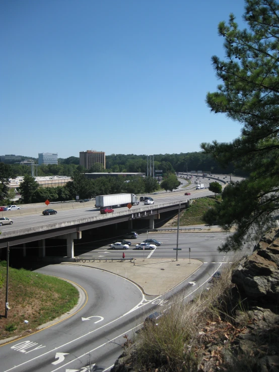 a highway in an empty city with lots of traffic