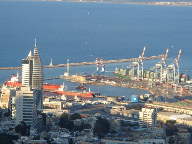 this is an aerial po of the city in front of a bridge