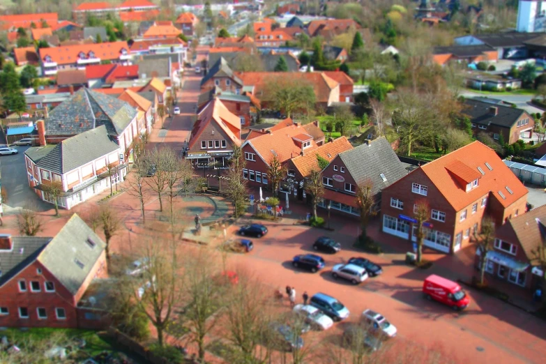 a bunch of houses that are very close together