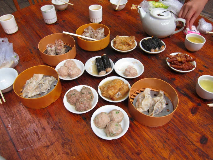 an image of a table with food on it