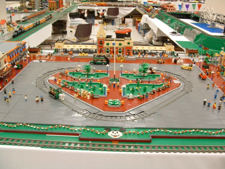 this is a very large model toy train set