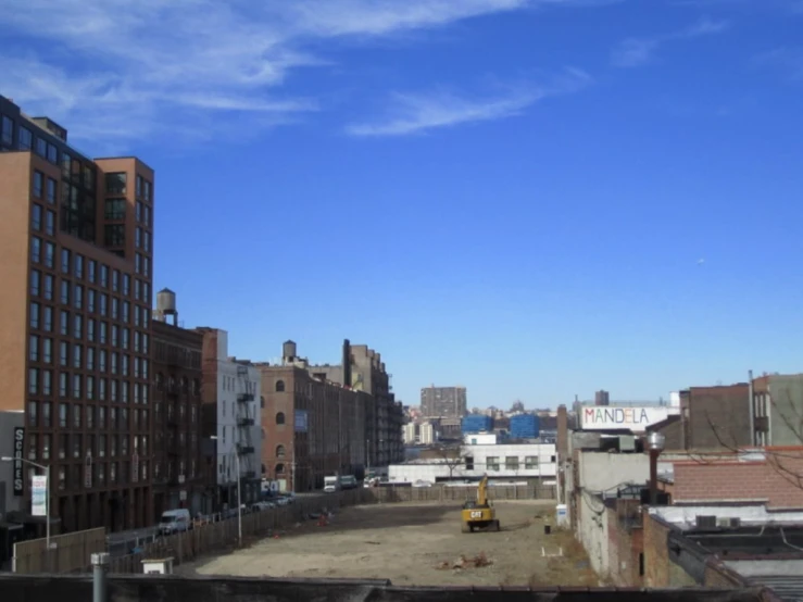 a picture of an urban area under construction