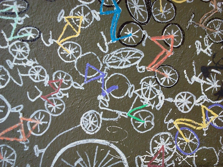 bicycle drawings drawn on the wall with chalk