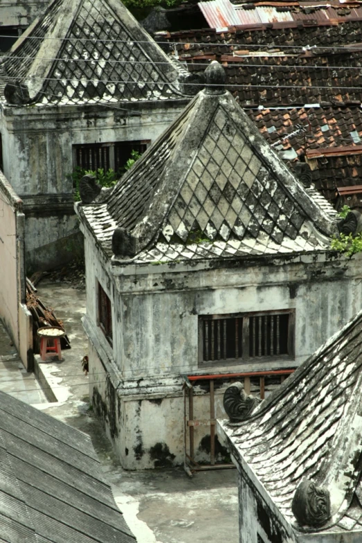 a group of buildings that are standing next to each other