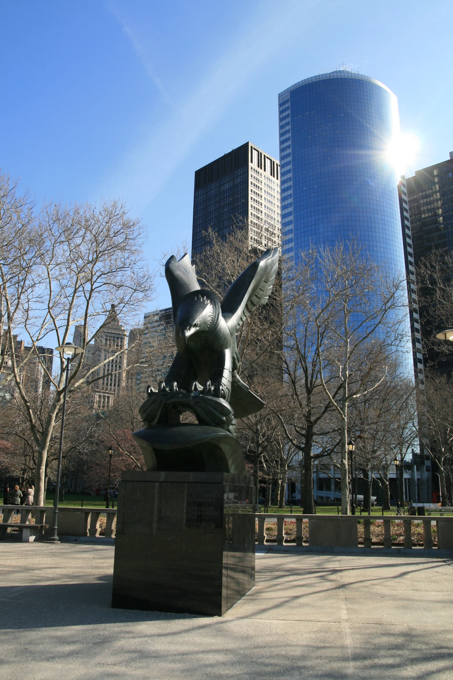 there is a statue on top of the square