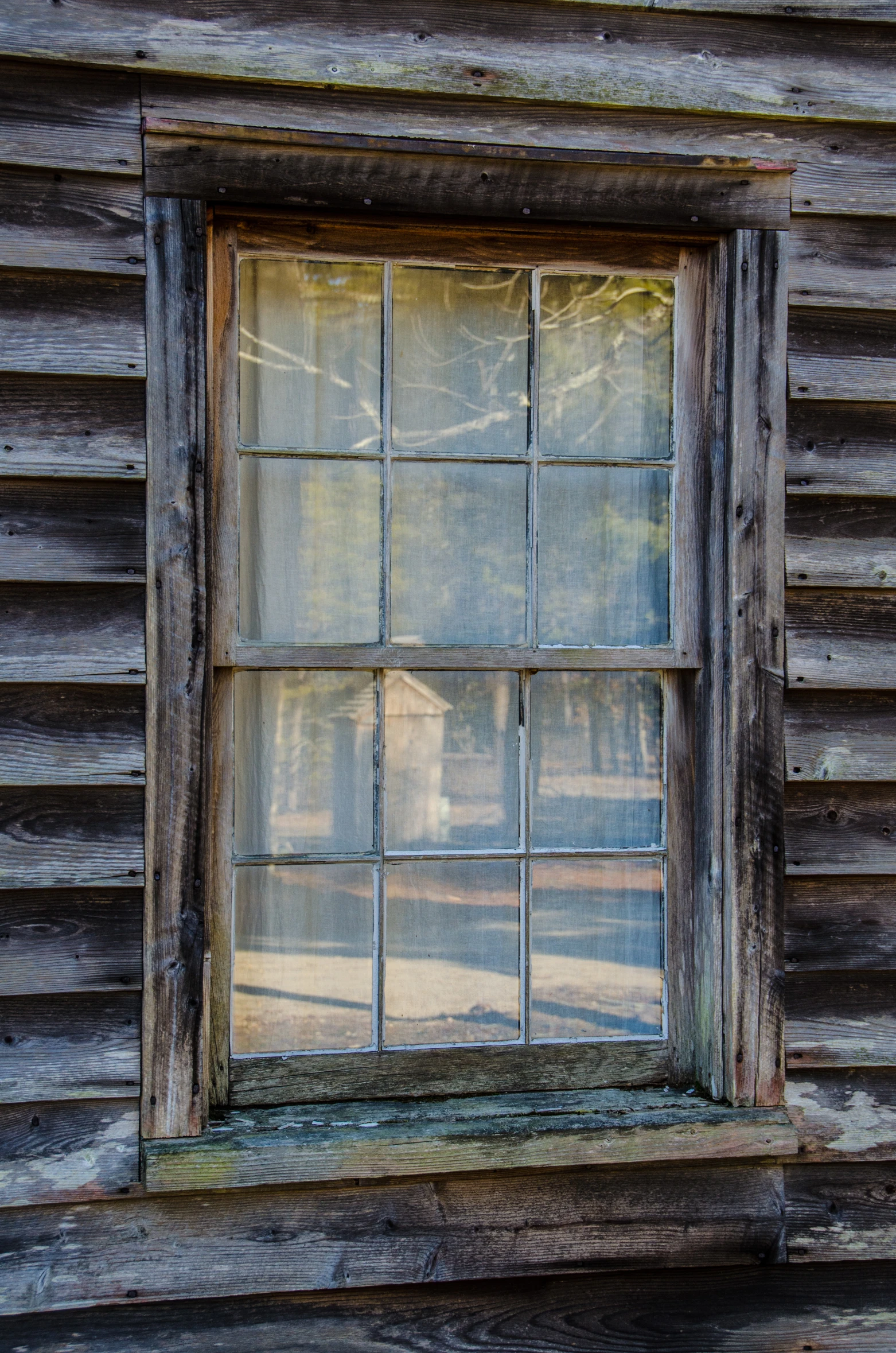 there is a building that has a window on it