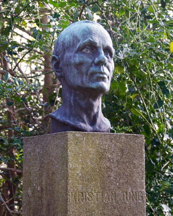 the bust of a man with a name on it