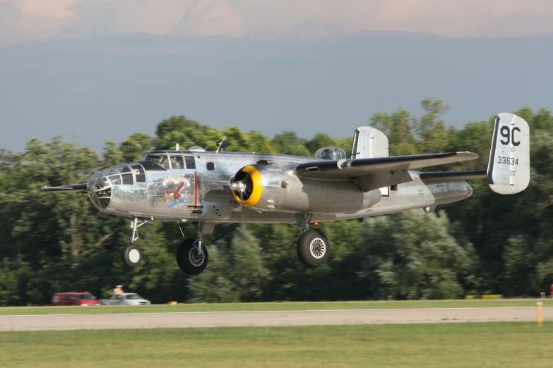 an airplane that is flying in the sky