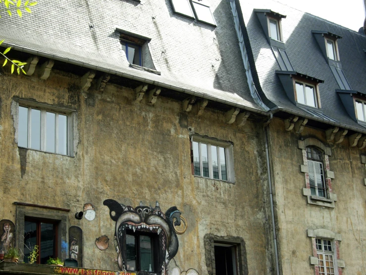 a building with the face of an elephant on it