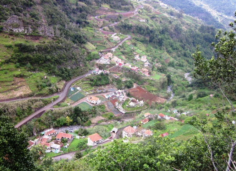 a small town in the middle of a valley