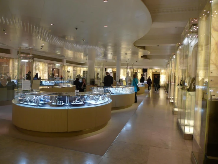 this is a shop with a display of diamonds in it