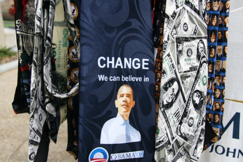 a obama obama face on a tie