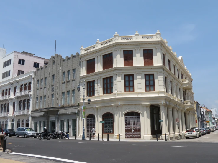 the buildings in front of it have windows