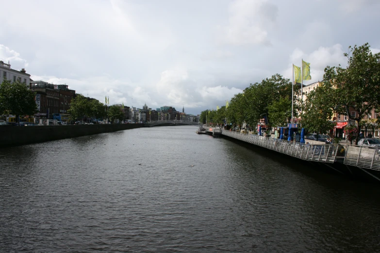 there is an image of a waterway that appears to be in the middle of a city